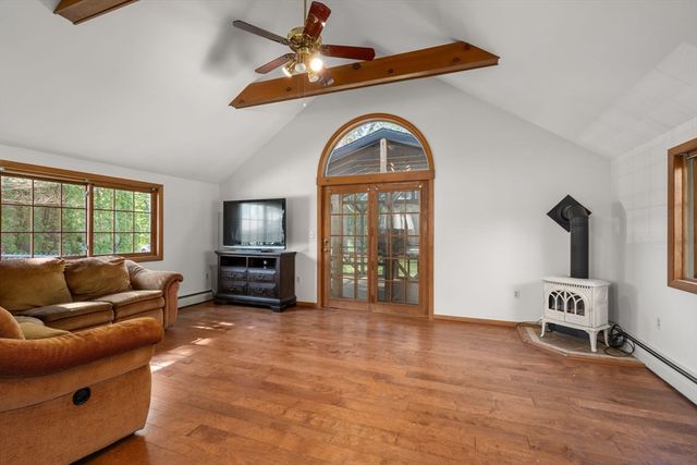 9 Westland Drive, Spencer, MA 01562