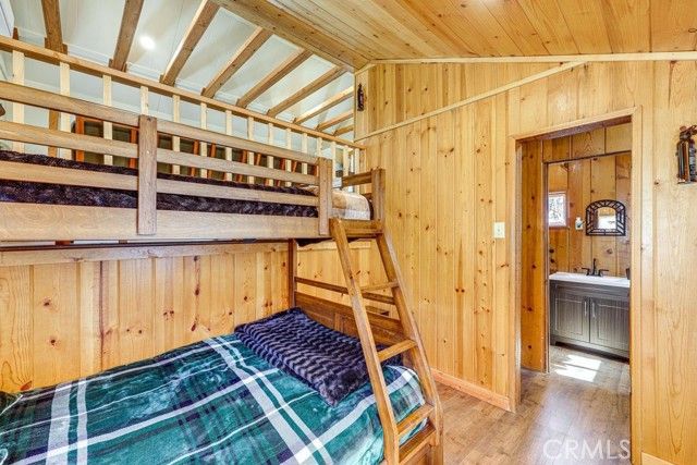 875 Virginia Court, Lake Arrowhead, CA 92352