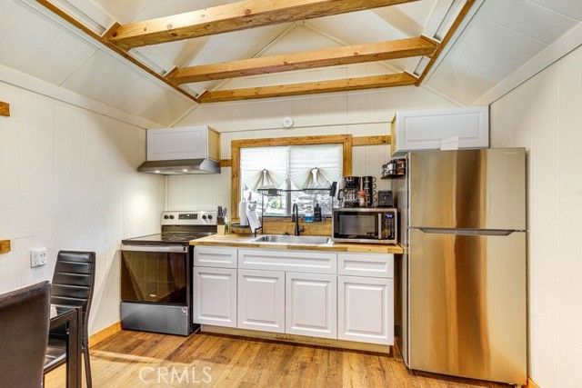 875 Virginia Court, Lake Arrowhead, CA 92352