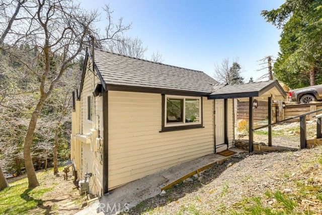 875 Virginia Court, Lake Arrowhead, CA 92352