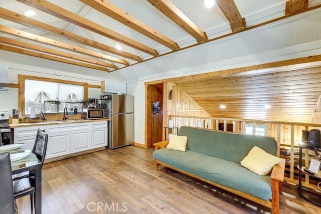 875 Virginia Court, Lake Arrowhead, CA 92352