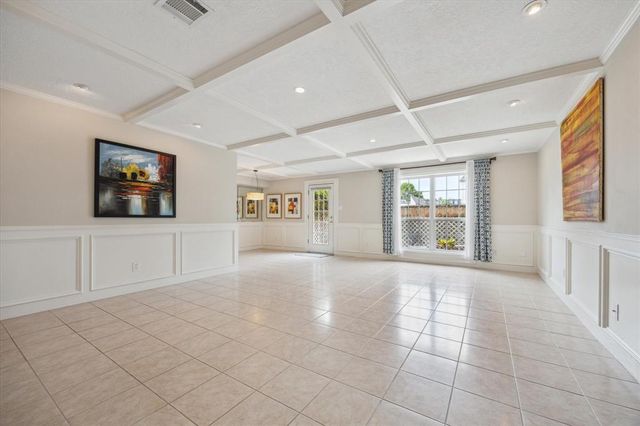 361 N Post Oak Lane 135, Houston, TX 77024