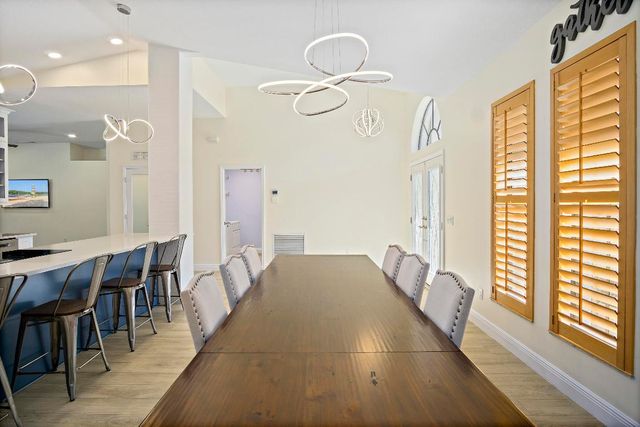 1837 SW Hunters Club Way, Palm City, FL 34990