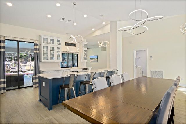 1837 SW Hunters Club Way, Palm City, FL 34990