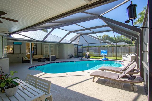 1837 SW Hunters Club Way, Palm City, FL 34990