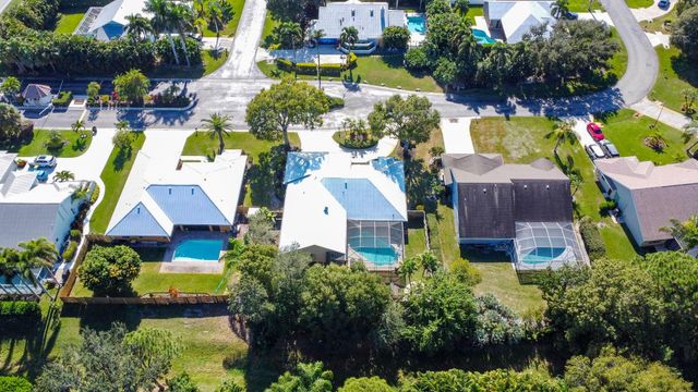 1837 SW Hunters Club Way, Palm City, FL 34990