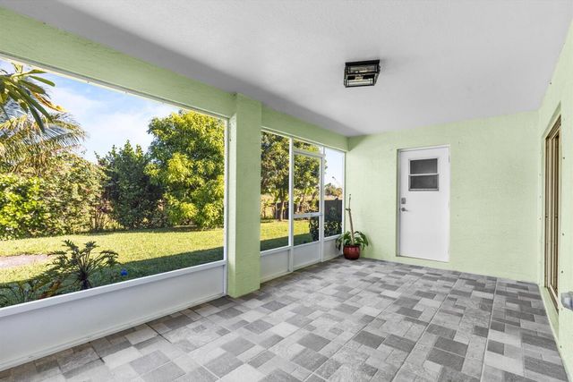 873 SW Tulip Boulevard, Port St Lucie, FL 34953