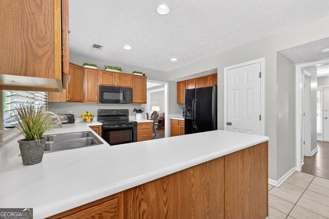 2920 Dunlin Lake Way, Lawrenceville, GA 30044