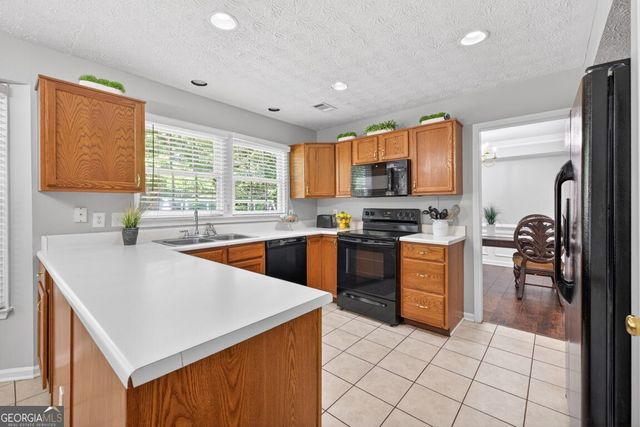 2920 Dunlin Lake Way, Lawrenceville, GA 30044
