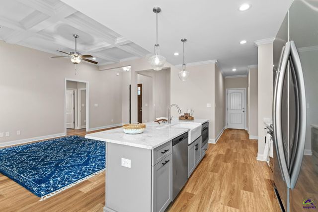 106 Rolling Meadow, Kathleen, GA 31047