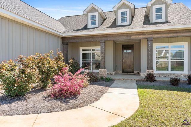 106 Rolling Meadow, Kathleen, GA 31047