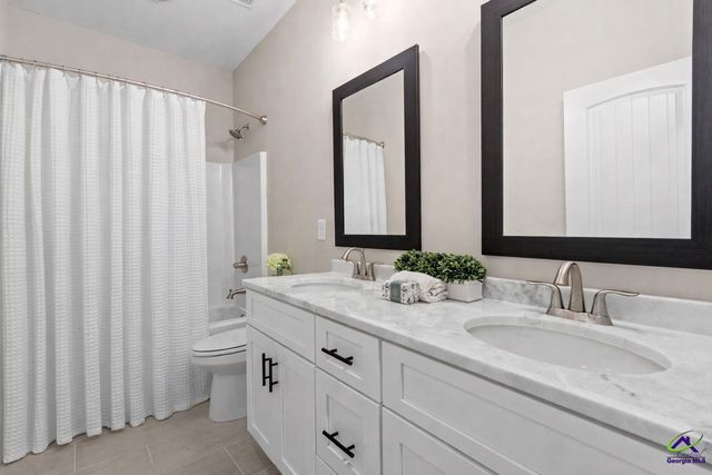 106 Rolling Meadow, Kathleen, GA 31047