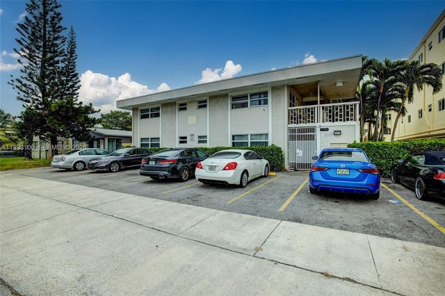 1740 Funston ST 12, Hollywood, FL 33020
