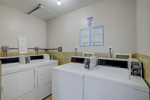 1740 Funston ST 12, Hollywood, FL 33020