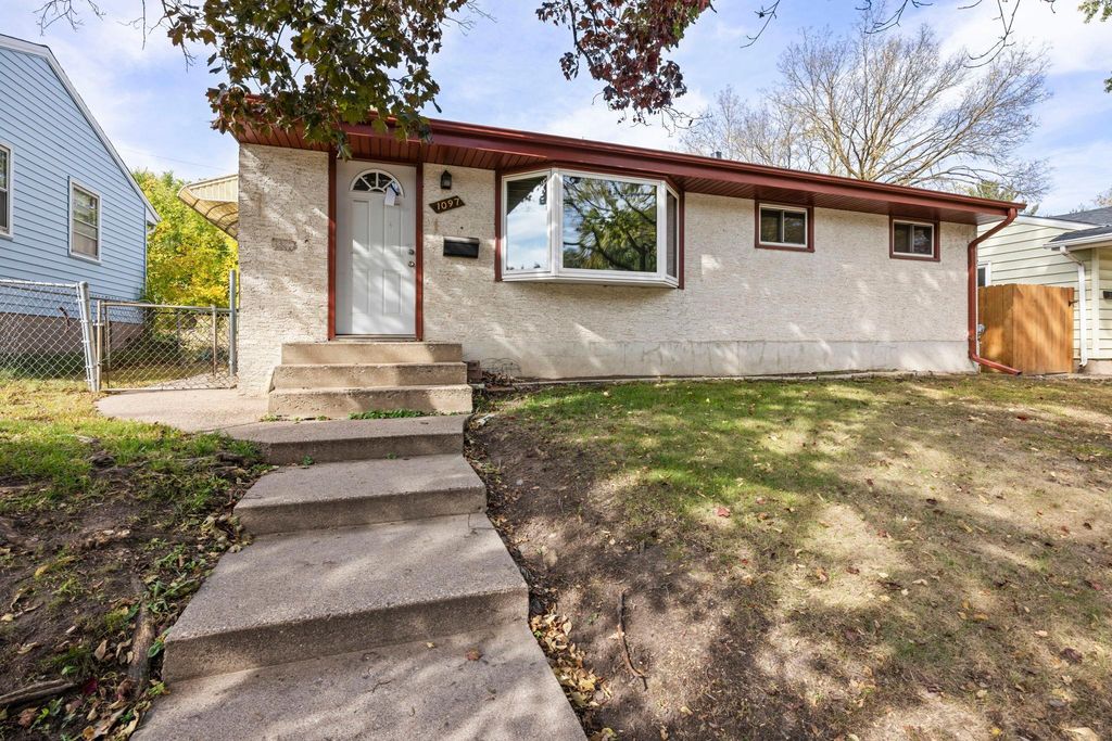 1097 Dale Street N, Saint Paul, MN 55117 — exterior