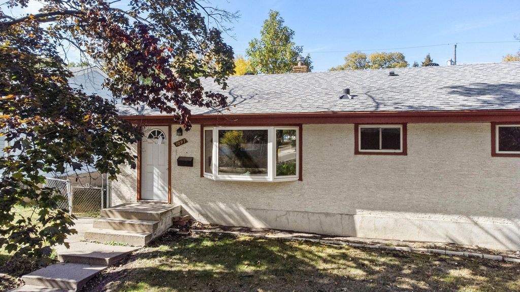 1097 Dale Street N, Saint Paul, MN 55117 — photo 3