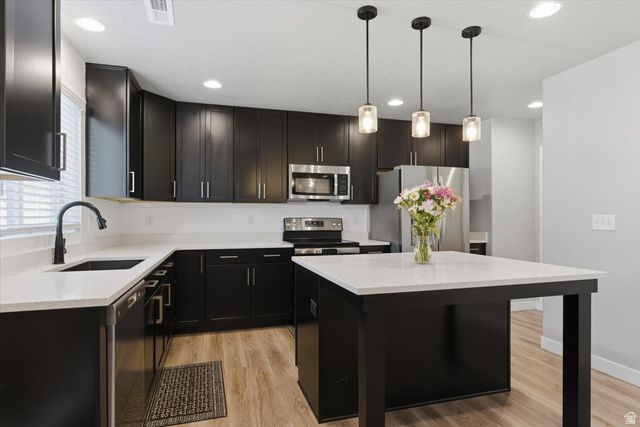 2054 W LYDIA LN, Syracuse, UT 84075