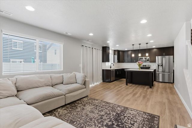 2054 W LYDIA LN, Syracuse, UT 84075
