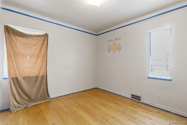 11406 Strathmoor Street, Detroit, MI 48227