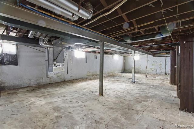 11406 Strathmoor Street, Detroit, MI 48227