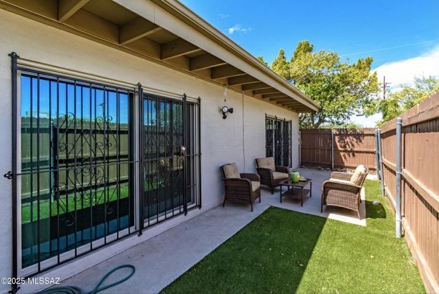 2525 E Prince Rd Apt 58, Tucson, AZ 85716