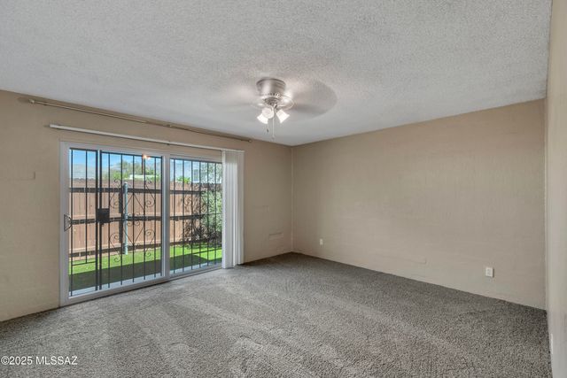 2525 E Prince Rd Apt 58, Tucson, AZ 85716