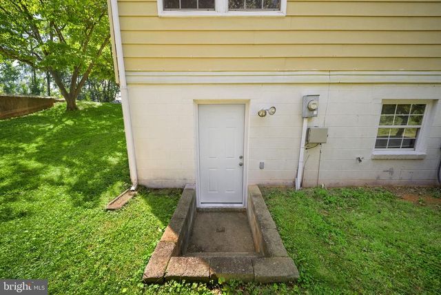 1800 SOHO CT, Culpeper, VA 22701