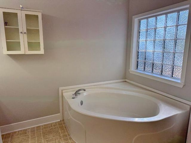 31 Palmetto Point Lane, Edisto Island, SC 29438