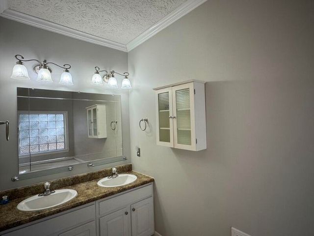 31 Palmetto Point Lane, Edisto Island, SC 29438