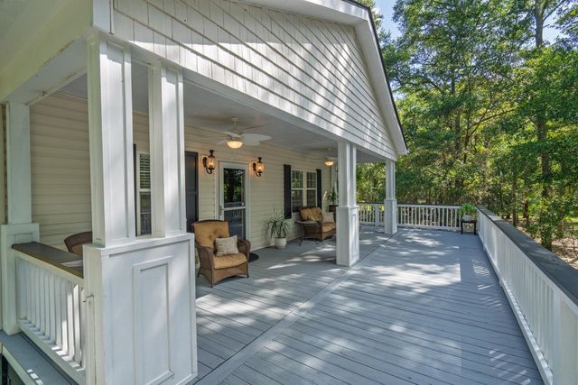 31 Palmetto Point Lane, Edisto Island, SC 29438