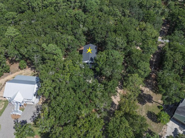 31 Palmetto Point Lane, Edisto Island, SC 29438
