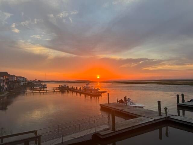 31 Palmetto Point Lane, Edisto Island, SC 29438