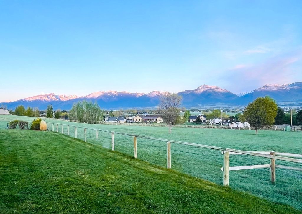 675 Warbler Lane, Corvallis, MT 59828 photo 3