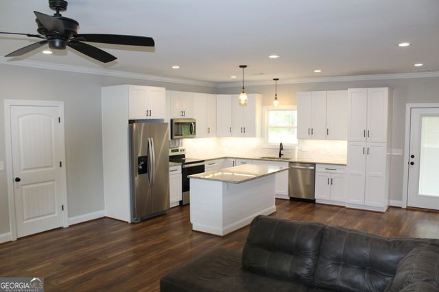 5280 Fletcher Drive SW, Oxford, GA 30054