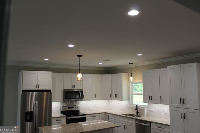 5280 Fletcher Drive SW, Oxford, GA 30054