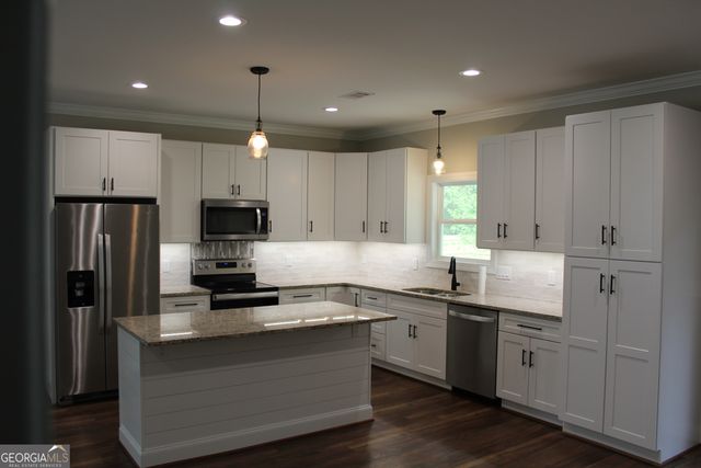 5280 Fletcher Drive SW, Oxford, GA 30054