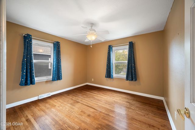 2914 Connecticut Avenue, Joplin, MO 64804