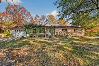 9245 E Woodview Drive, Bloomington, IN 47401