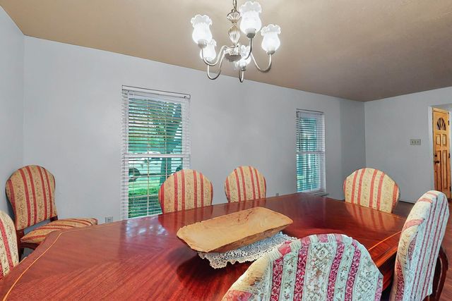 1907 Rambling Ridge Lane, Carrollton, TX 75007