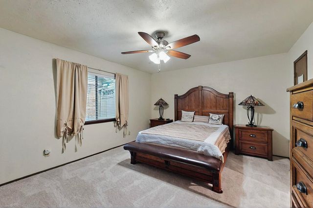 1907 Rambling Ridge Lane, Carrollton, TX 75007