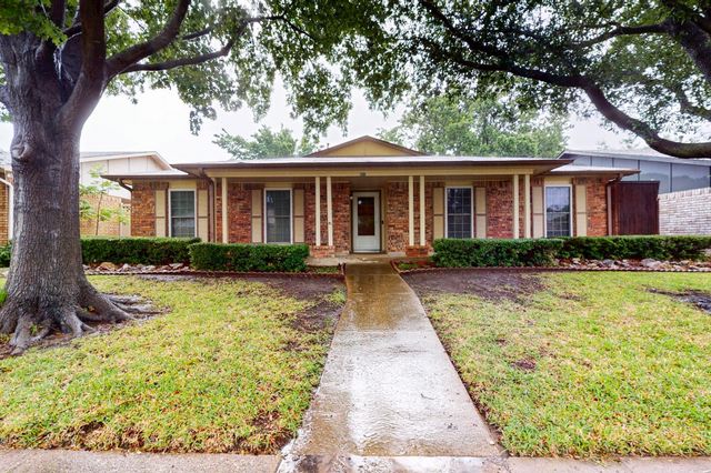 1907 Rambling Ridge Lane, Carrollton, TX 75007