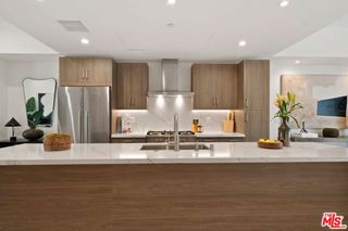 3806 S Verona Court, Los Angeles, CA 90066