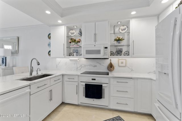 1505 1ST Street S 401, Jacksonville Beach, FL 32250