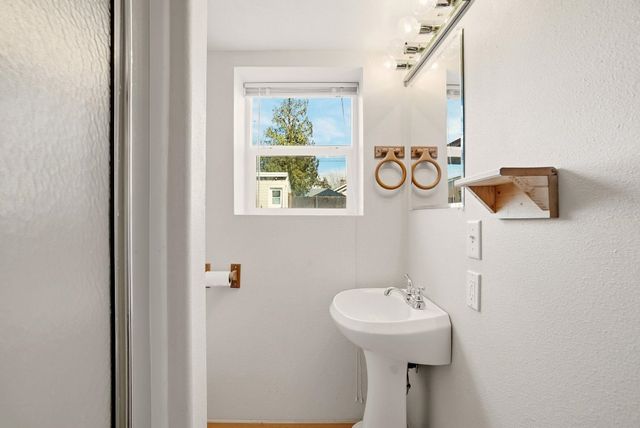 2314 W Carlisle Ave, Spokane, WA 99205