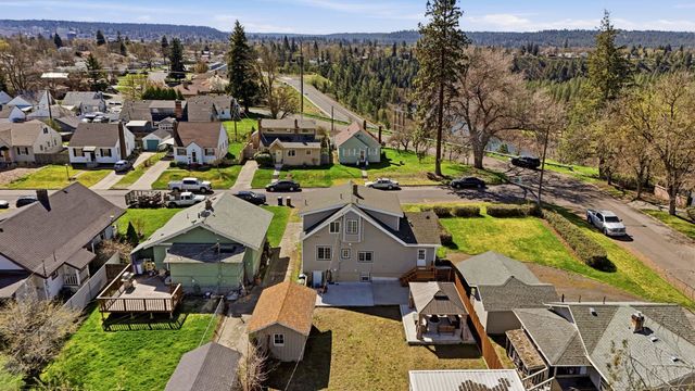 2314 W Carlisle Ave, Spokane, WA 99205