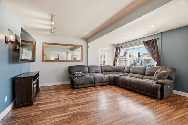 2314 W Carlisle Ave, Spokane, WA 99205