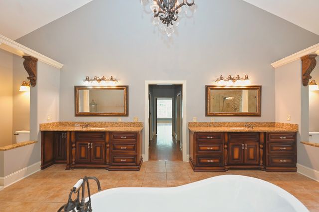 125 Happy Hollow Rd, Goodlettsville, TN 37072