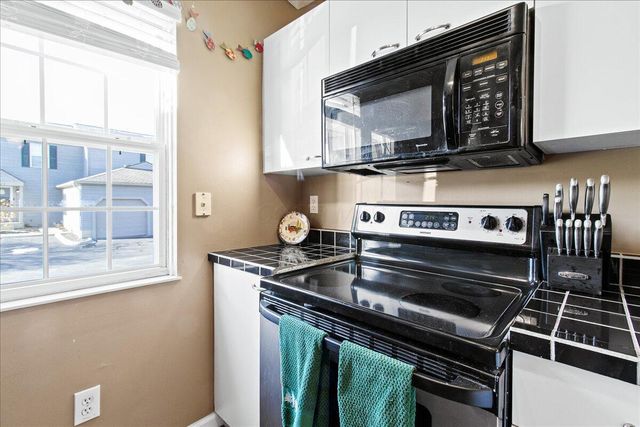 2202 Sandman Drive, 56E, Columbus, OH 43235