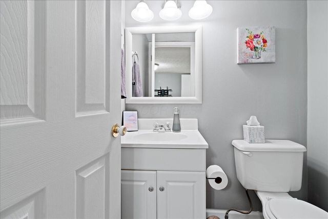 2202 Sandman Drive, 56E, Columbus, OH 43235