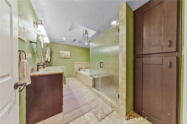 32882 Kentucky, Yucaipa, CA 92399